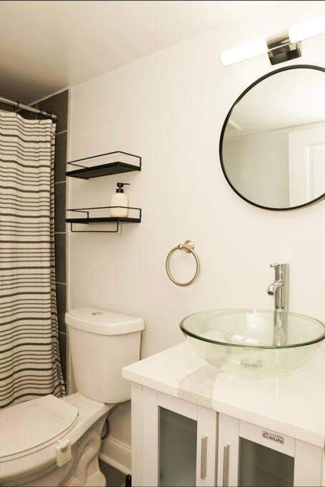 1 Bed 1 Bath Suite Washington Exterior photo